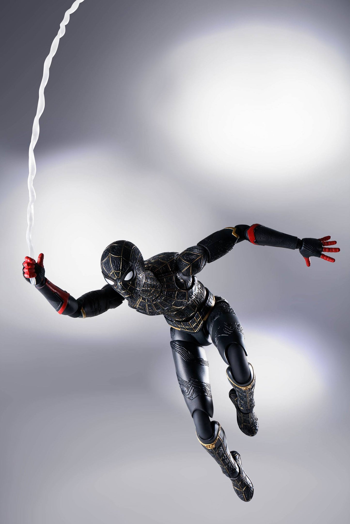 Spider-Man - Black & Gold Suit - S.H.Figuarts - Bandai Tamashii Nations