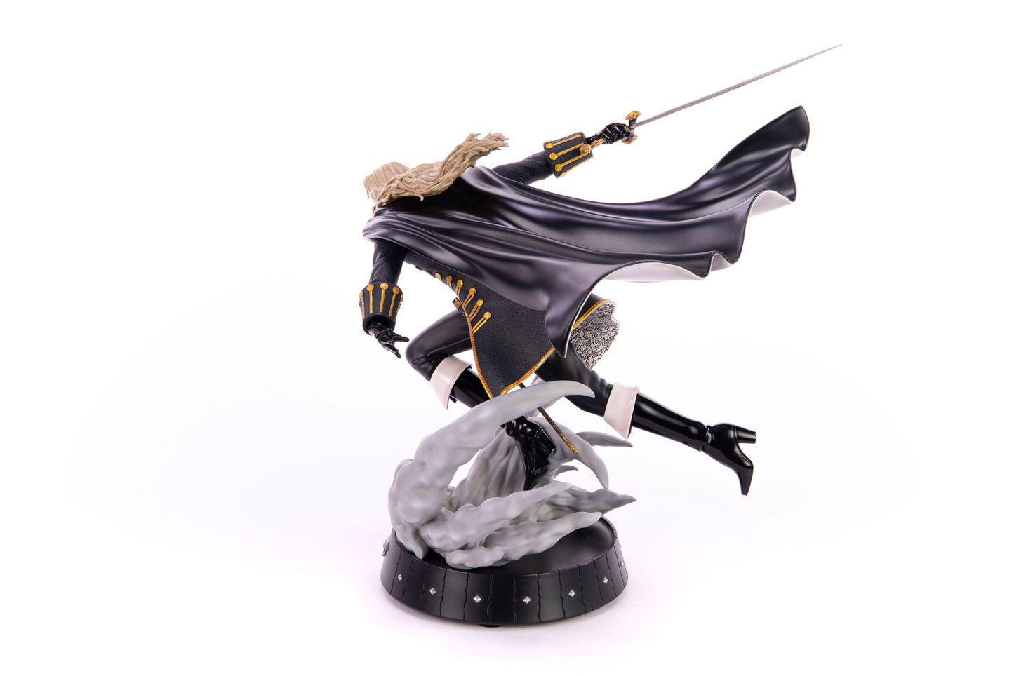 Dash - Attack Alucard - First 4 Figures