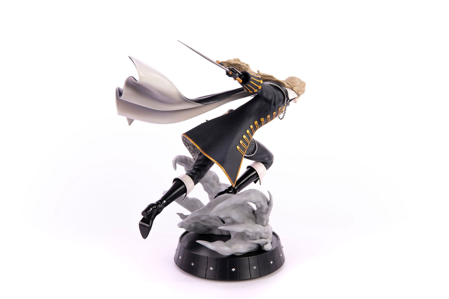 Dash - Attack Alucard - First 4 Figures