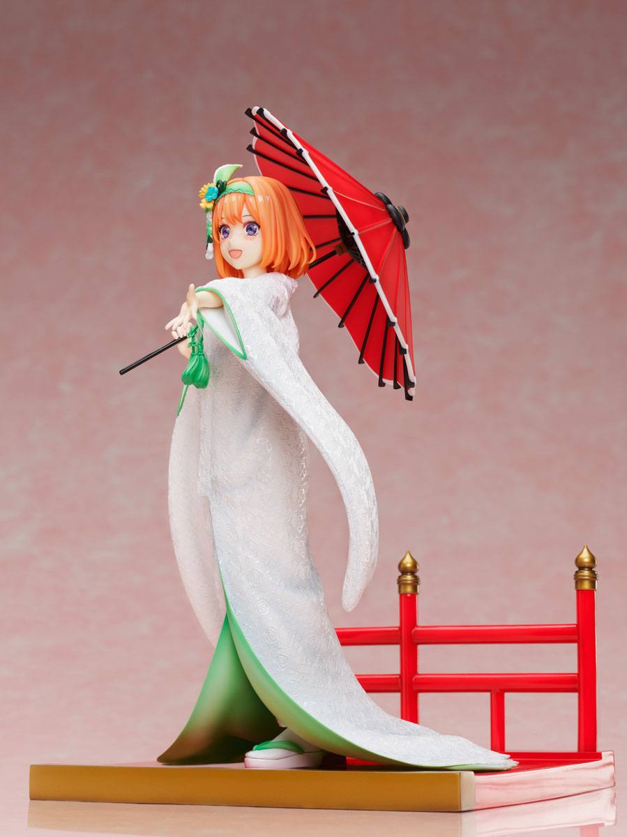 Yotsuba Nakano Shiromuku Furyu