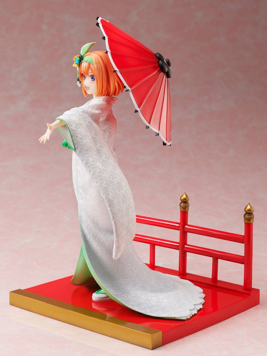 Yotsuba Nakano Shiromuku Furyu