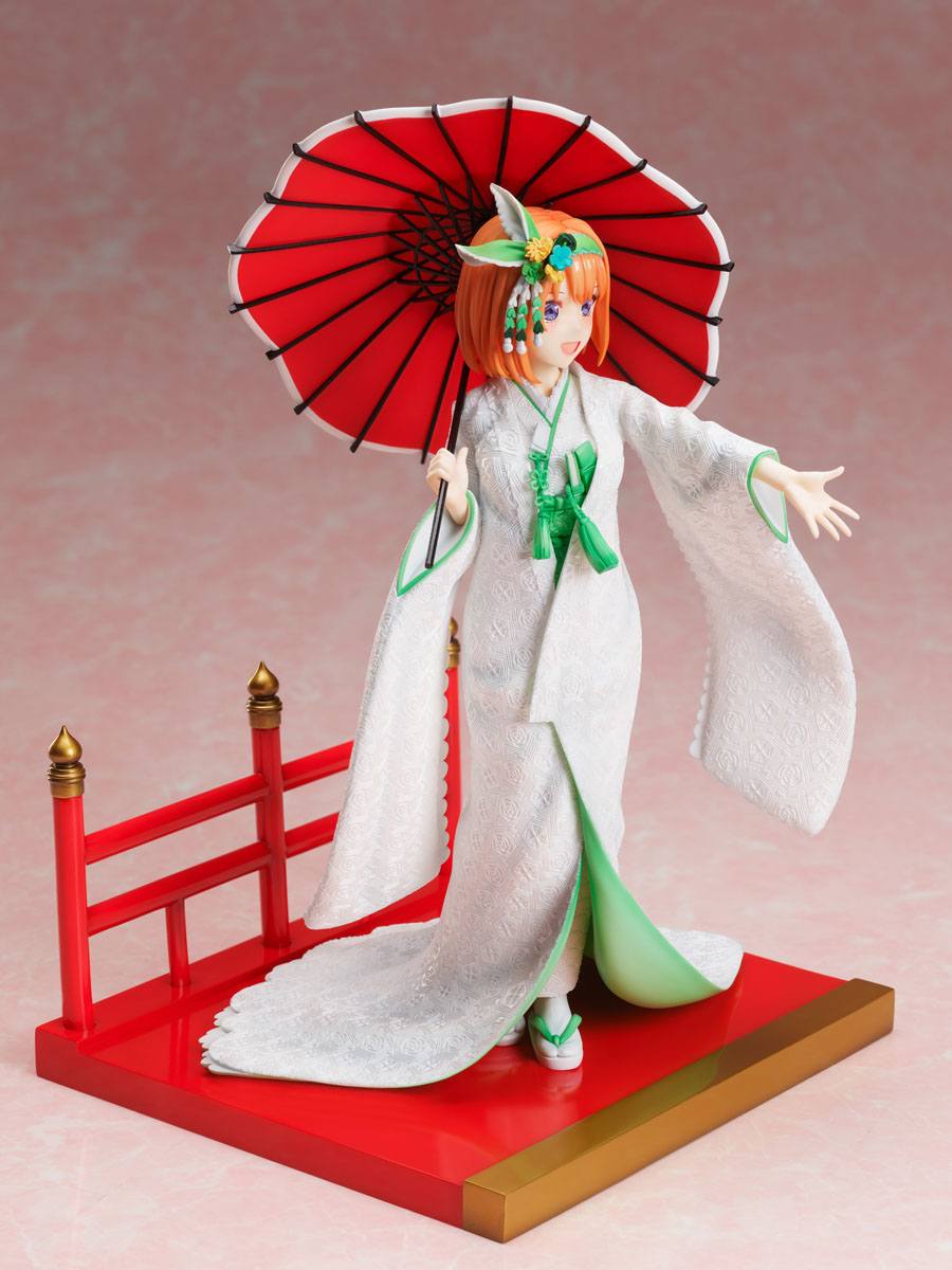 Yotsuba Nakano Shiromuku Furyu