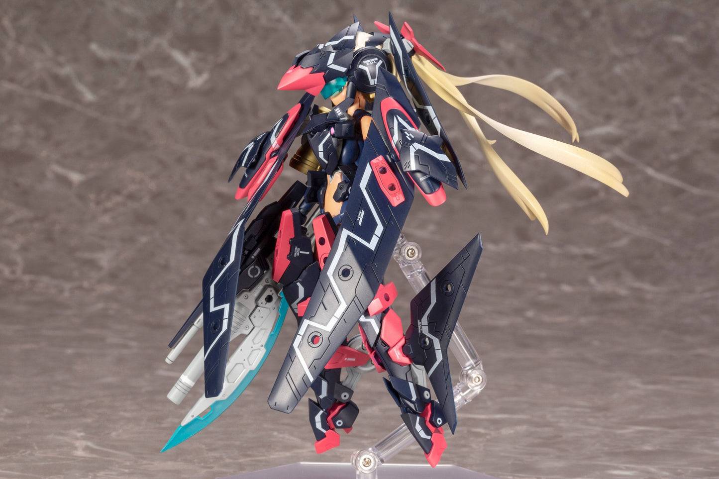 SOL Strike Raptor Megami Device Plastic Model Kit Kotobukiya