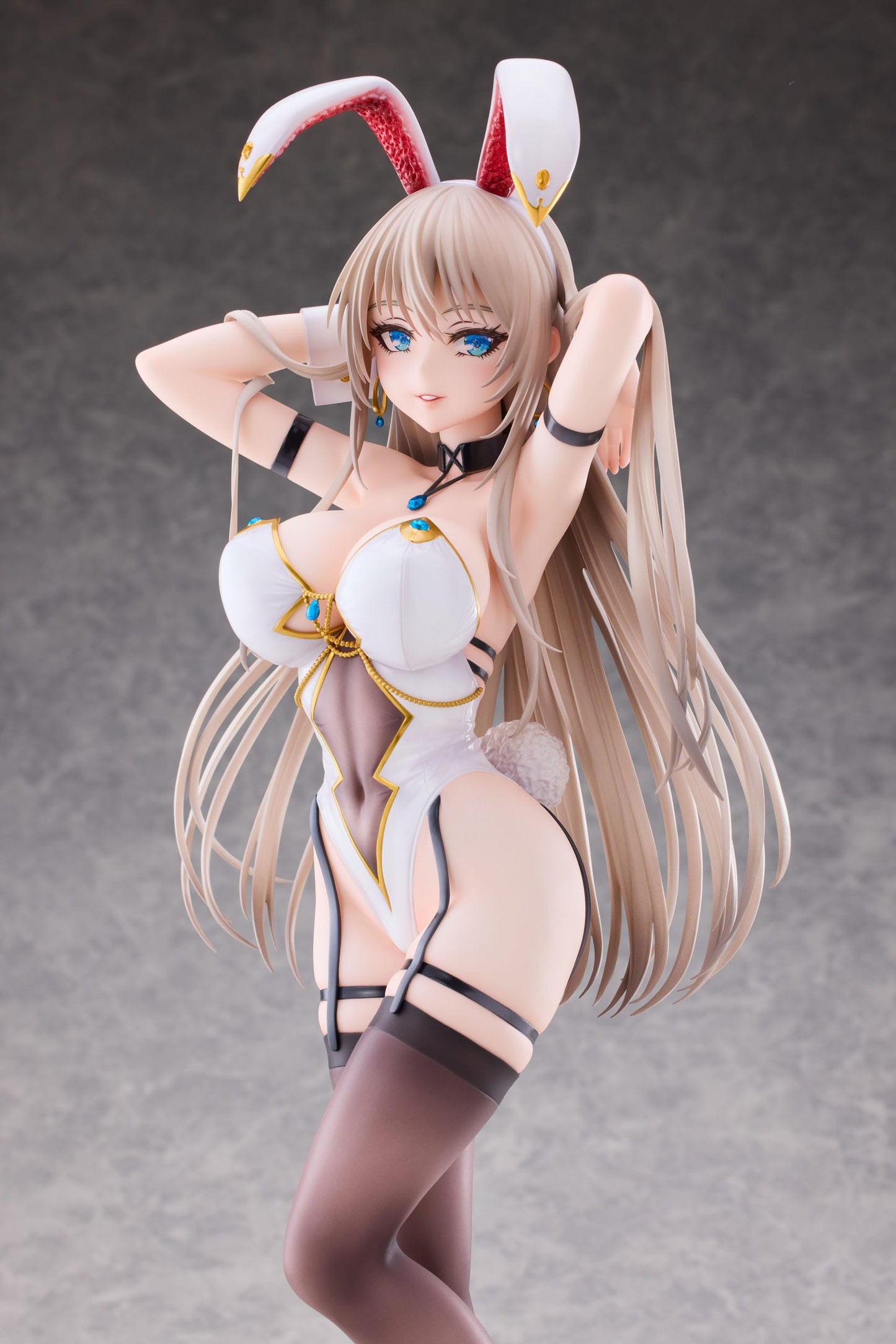 White Bunny Onee-san Deluxe Ver. Original Character PartyLook
