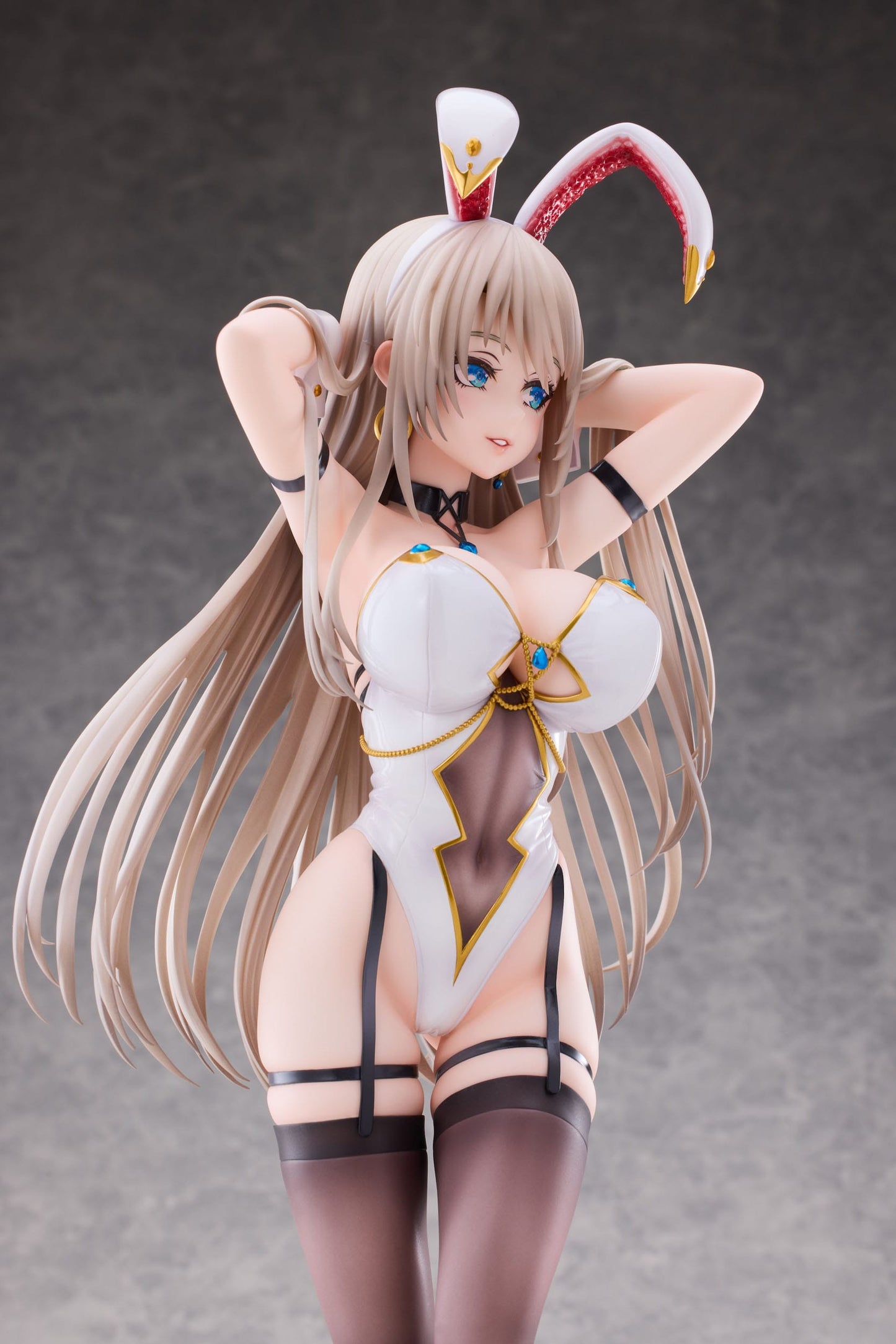 White Bunny Onee-san Deluxe Ver. Original Character PartyLook