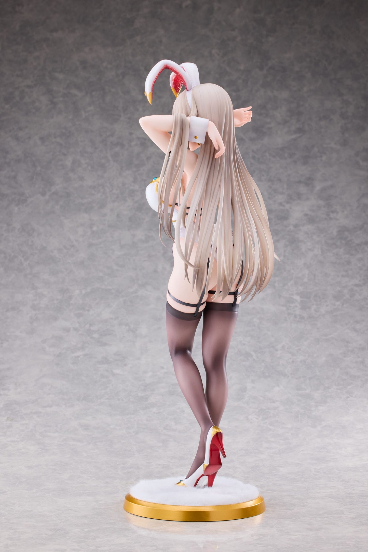 White Bunny Onee-san Deluxe Ver. Original Character PartyLook