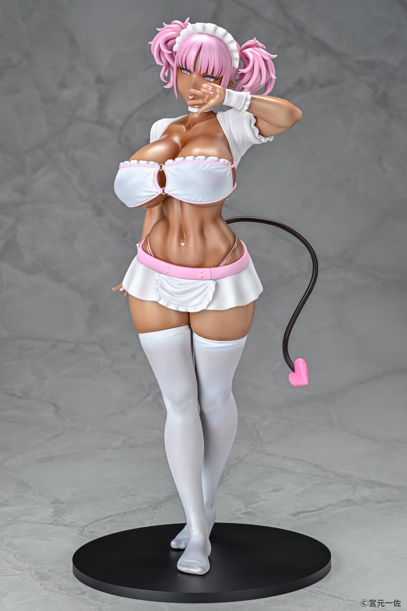 Black Gal Maid Succubus Cocoa Pink Ver. Q-Six
