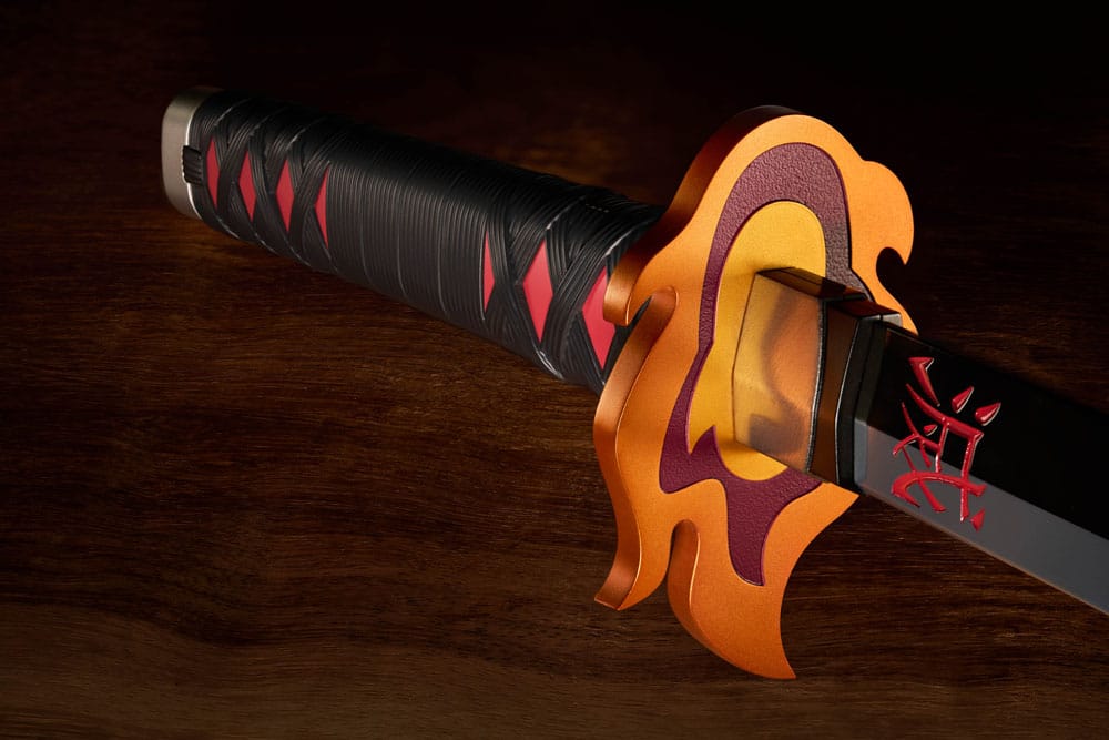 Nichirin Schwert (Tanjiro Kamado) Kyojuro Rengoku´s Sword Gueard Ver. Bandai Tamashii Nations