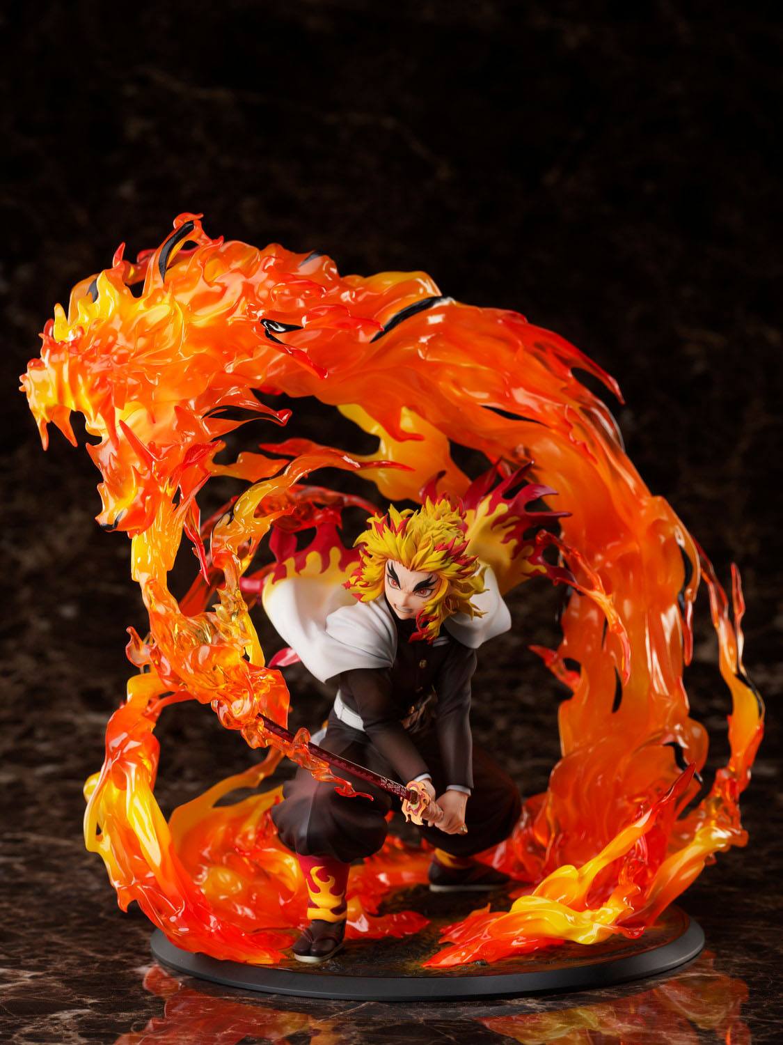 Kyojuro Rengoku Demon Slayer: Kimetsu no Yaiba Aniplex
