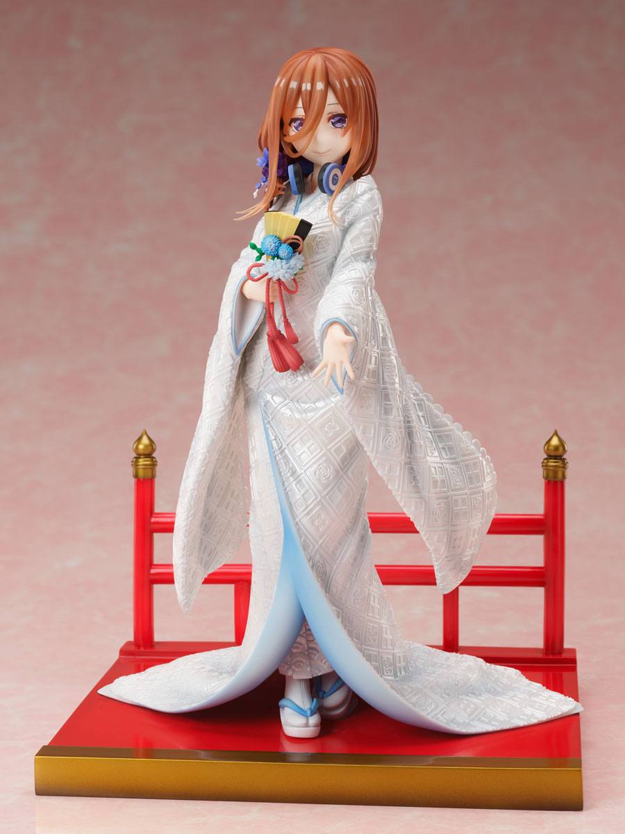 Miku Nakano Shiromuku Furyu