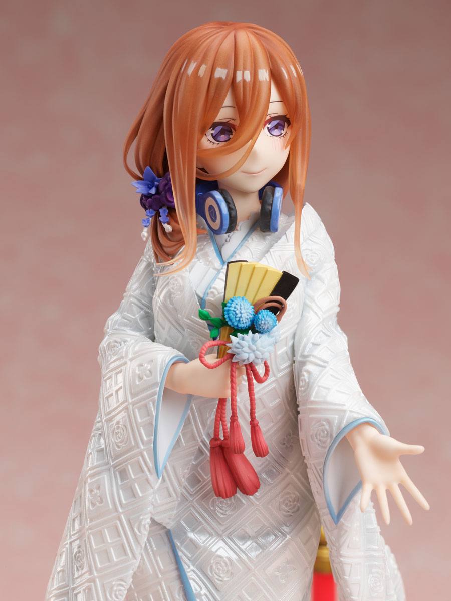 Miku Nakano Shiromuku Furyu
