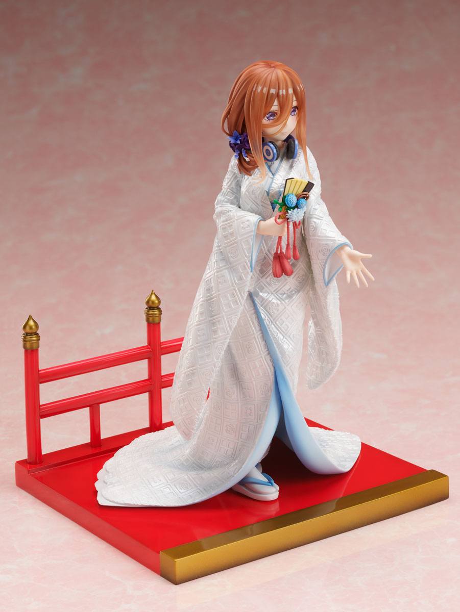 Miku Nakano Shiromuku Furyu