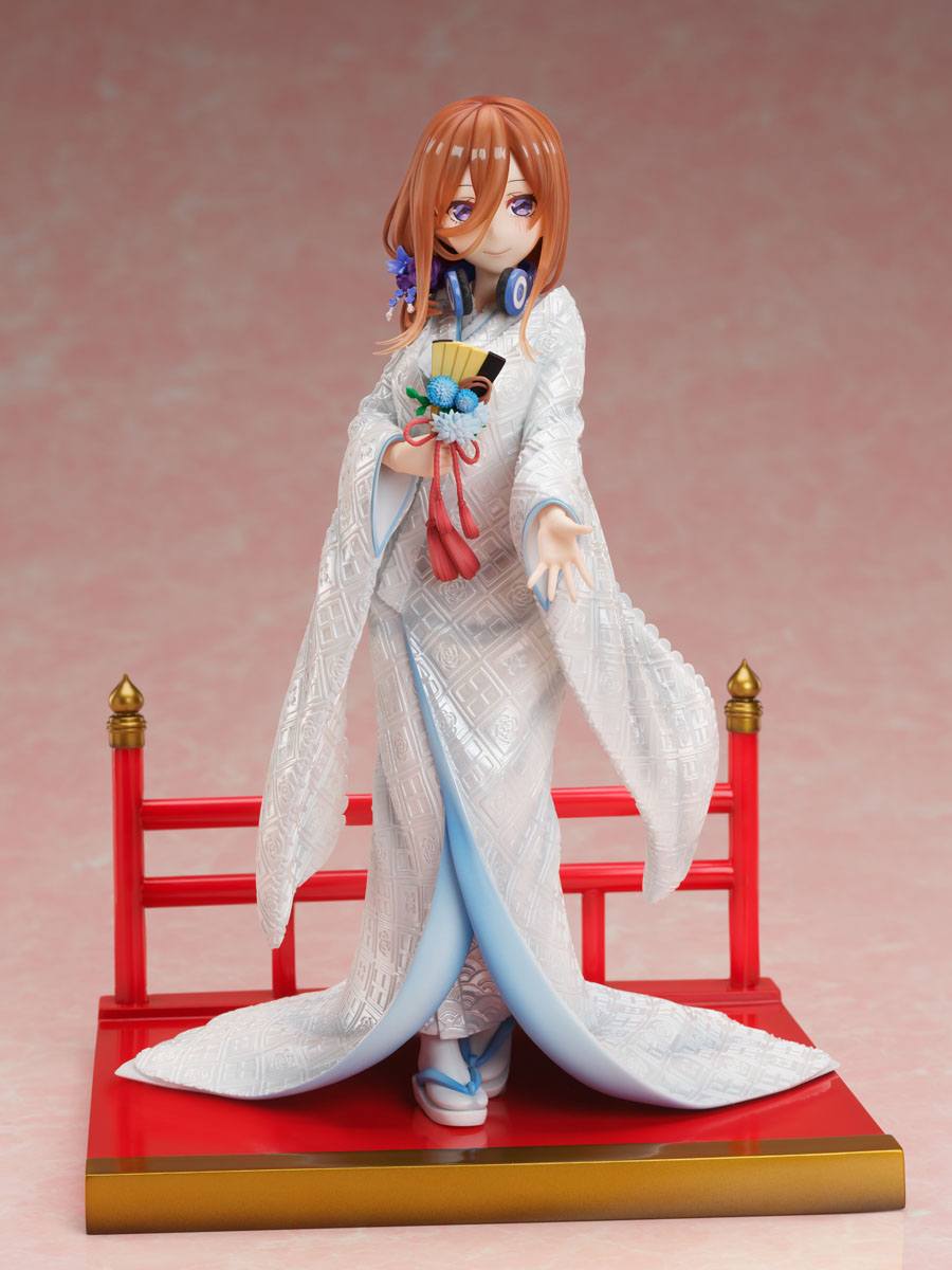 Miku Nakano Shiromuku Furyu