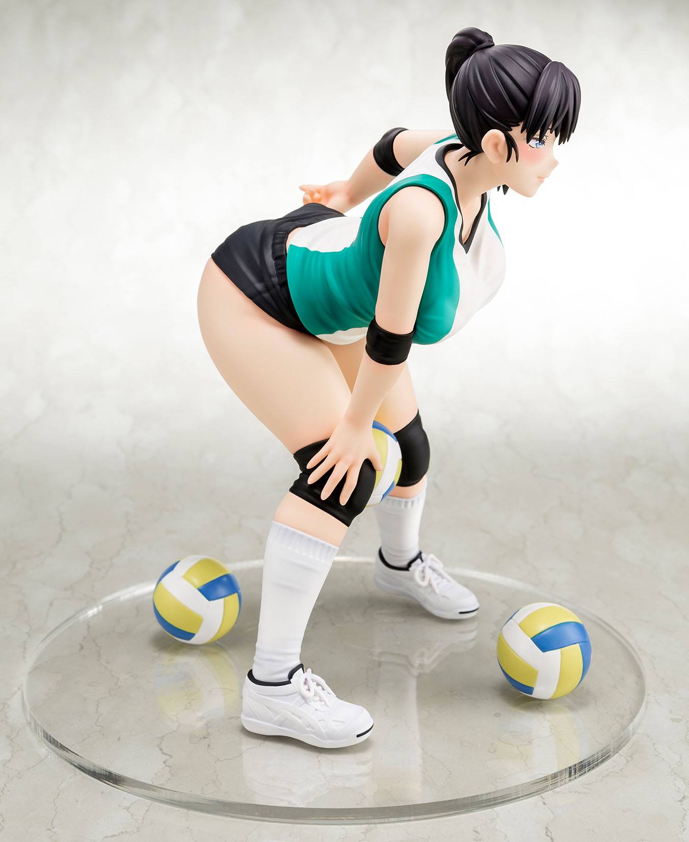 Akira Todo Wearing Stretchable Bloomers Hakoiri Musume Inc.