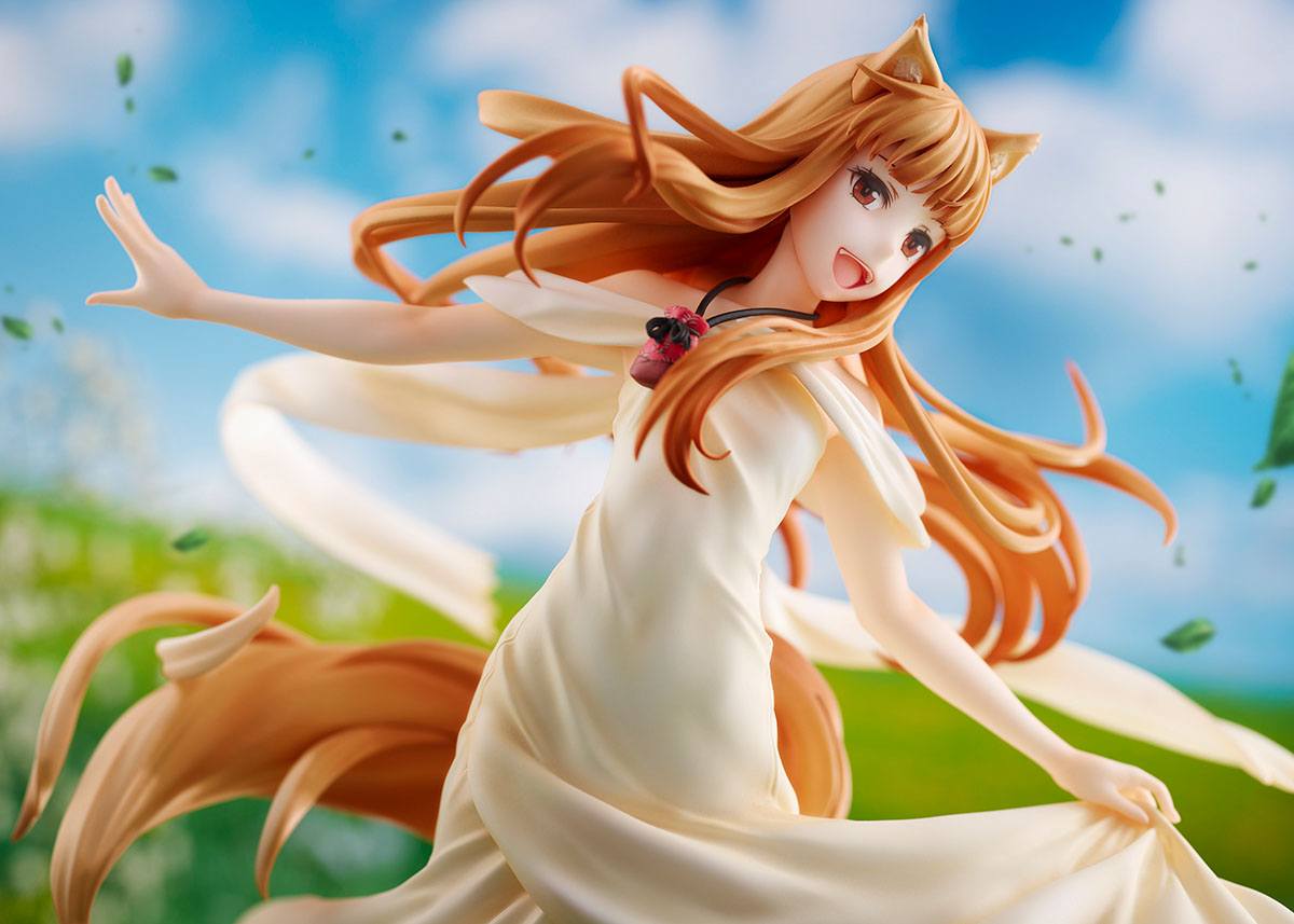Holo Spice and Wolf Ques Q