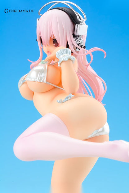 BEACH QUEENS - NITRO SUPER SONIC: Super Sonico