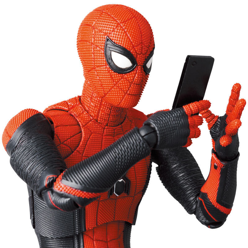 Spider-Man Upgraded Suit (No Way Home) Medicom - Anime Figuren günstig kaufen