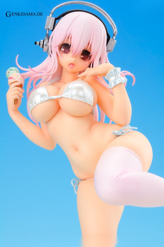 BEACH QUEENS - NITRO SUPER SONIC: Super Sonico