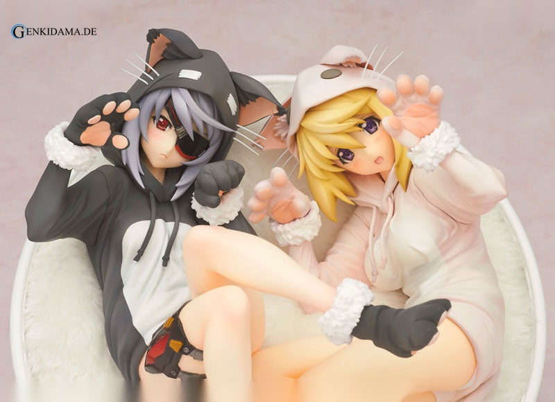 Infinite Stratos - Laura & Charles Nekomimi Pajama