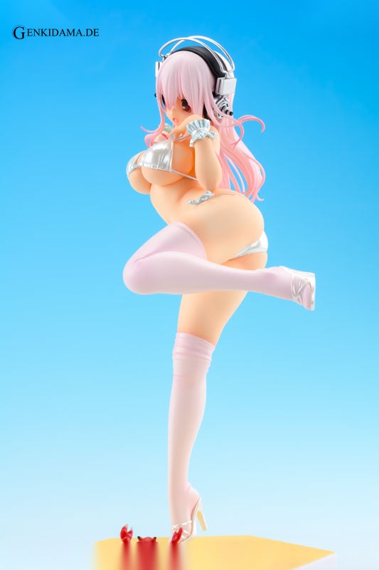 BEACH QUEENS - NITRO SUPER SONIC: Super Sonico