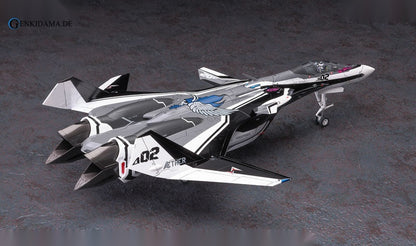 1/72 VF-31F Siegfried Messer Custom/Hayate Custom w/Lill Draken "Movie Macross Delta" Plastic Model