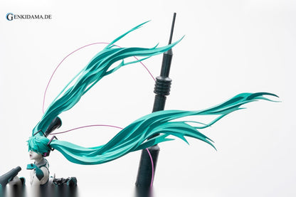 GoodSmile 20th Anniversary Book -Hatsune Miku Love is War Refine Ver.- (BOOK)