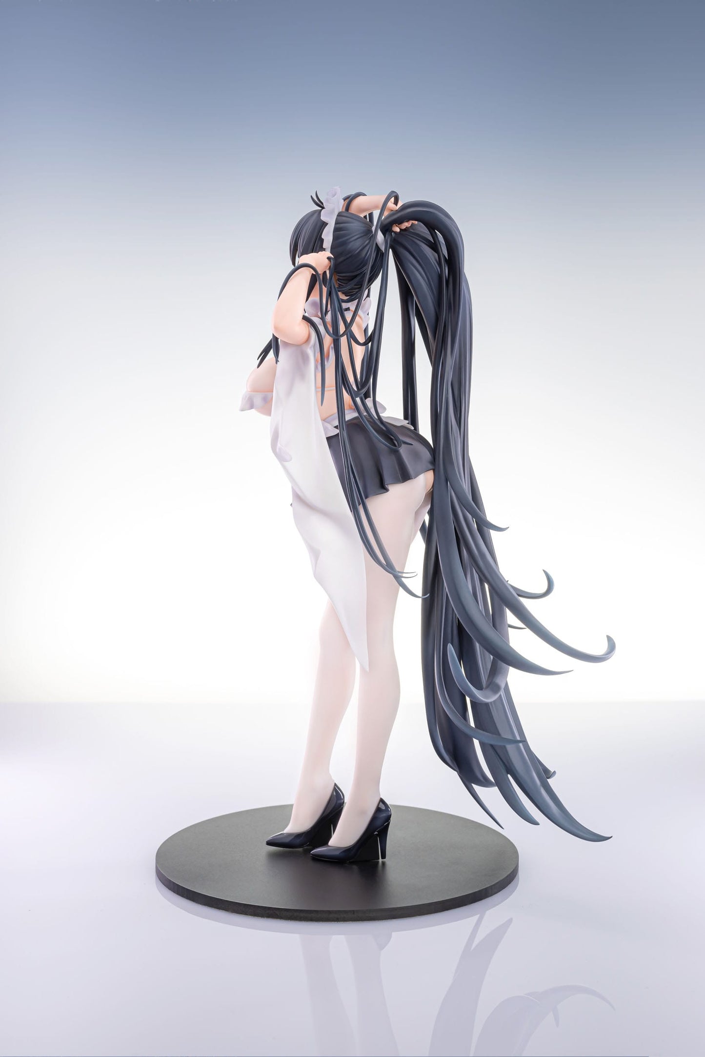 Indomitable Ms. Motivationless Maid Ver. Azur Lane AniGame