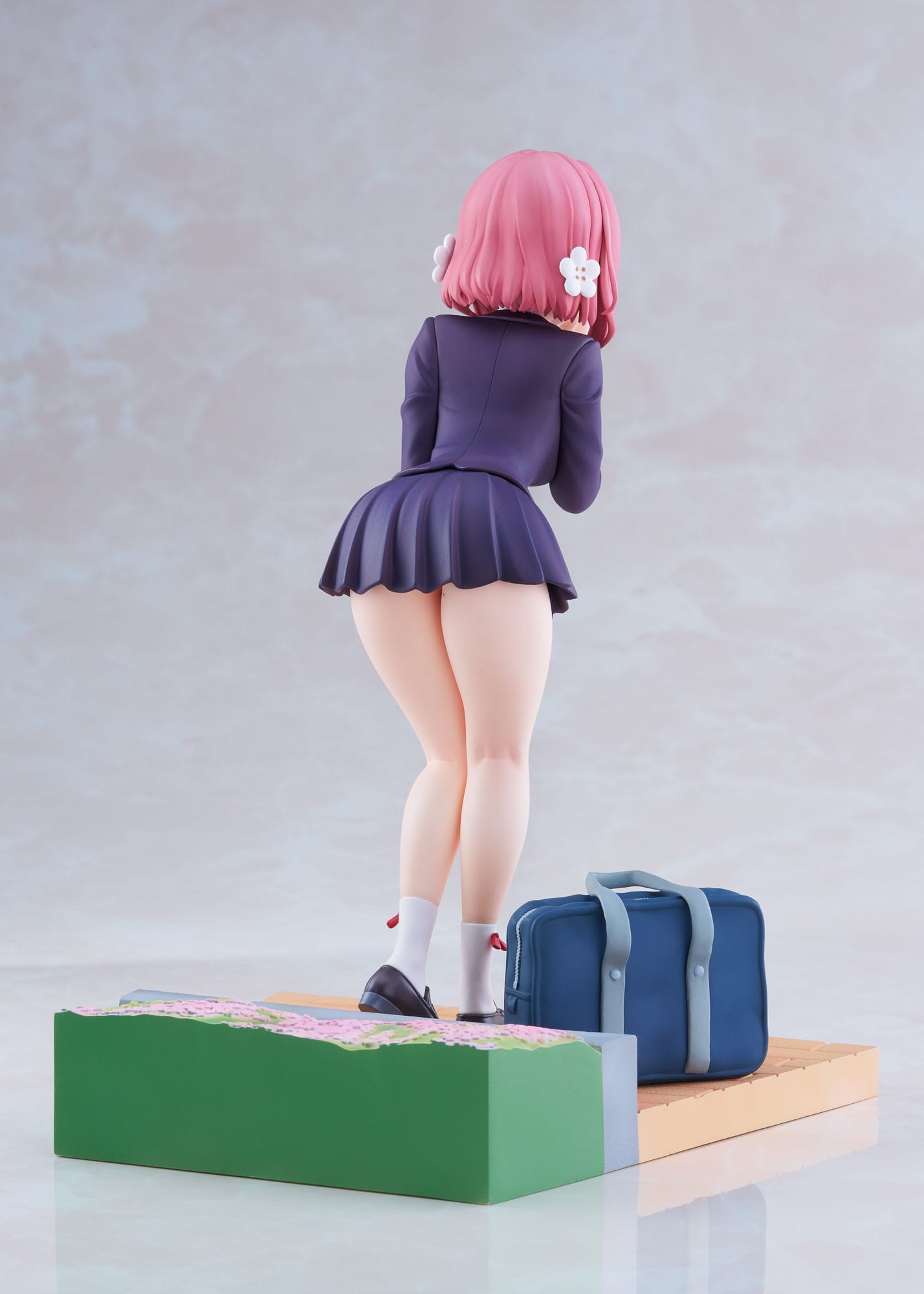 Hakari Hanazono - ViVignette - Plum
