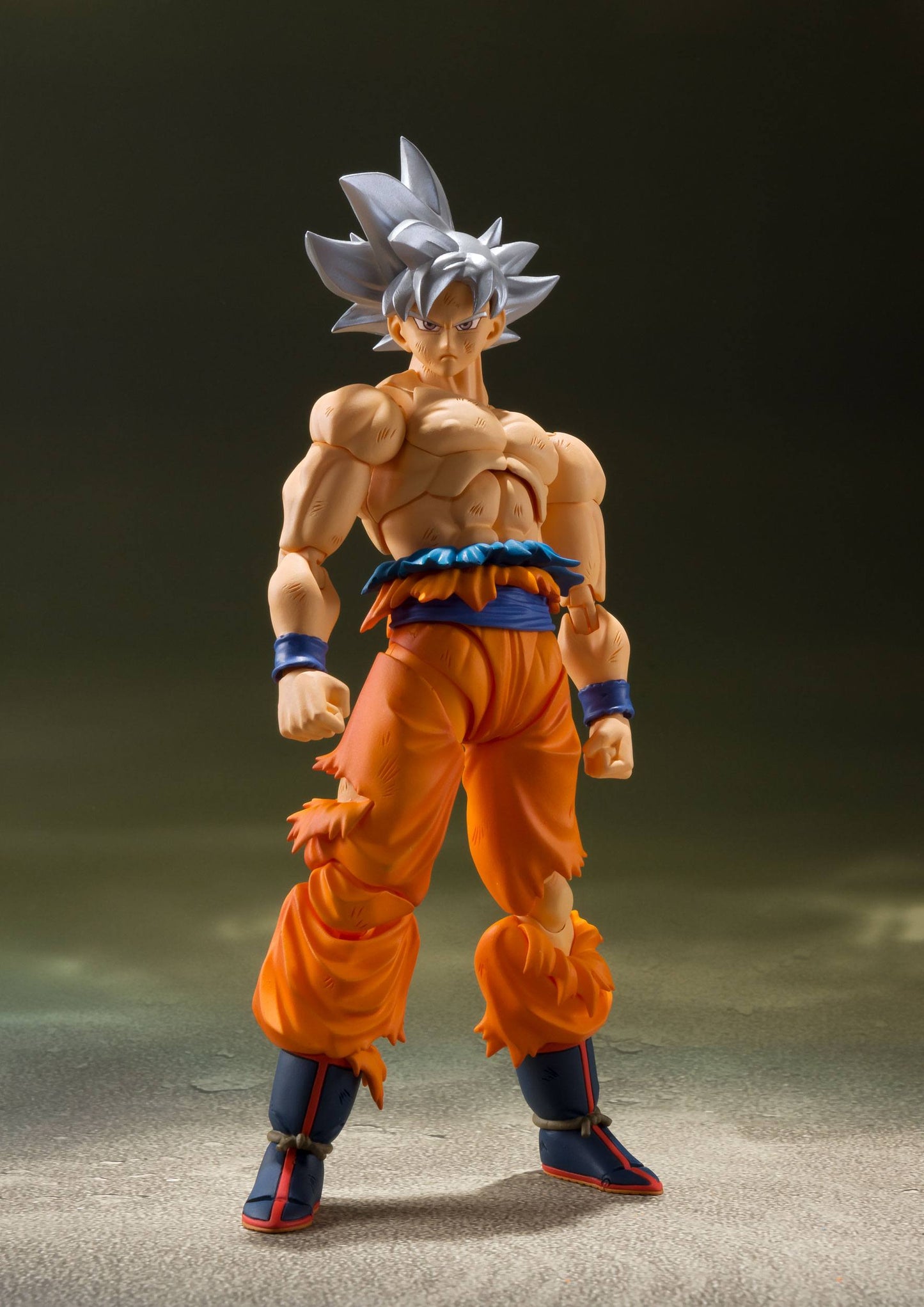 Son Goku Ultra Instinct - S.H. Figuarts - BAndai Tamashii Nations