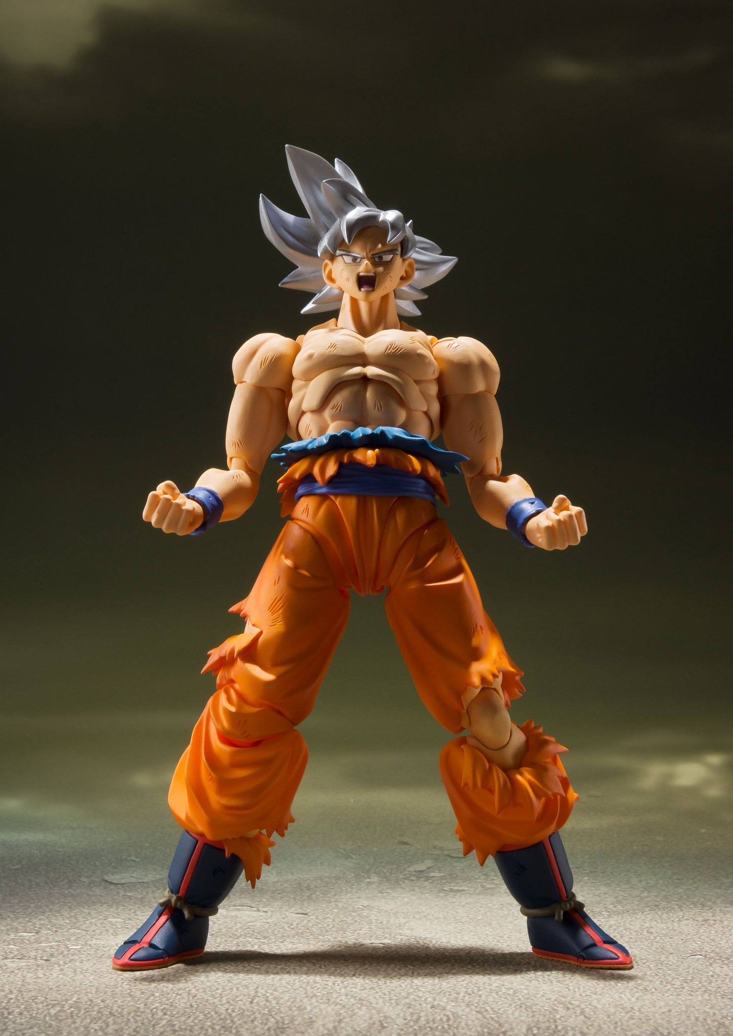 Son Goku Ultra Instinct - S.H. Figuarts - BAndai Tamashii Nations