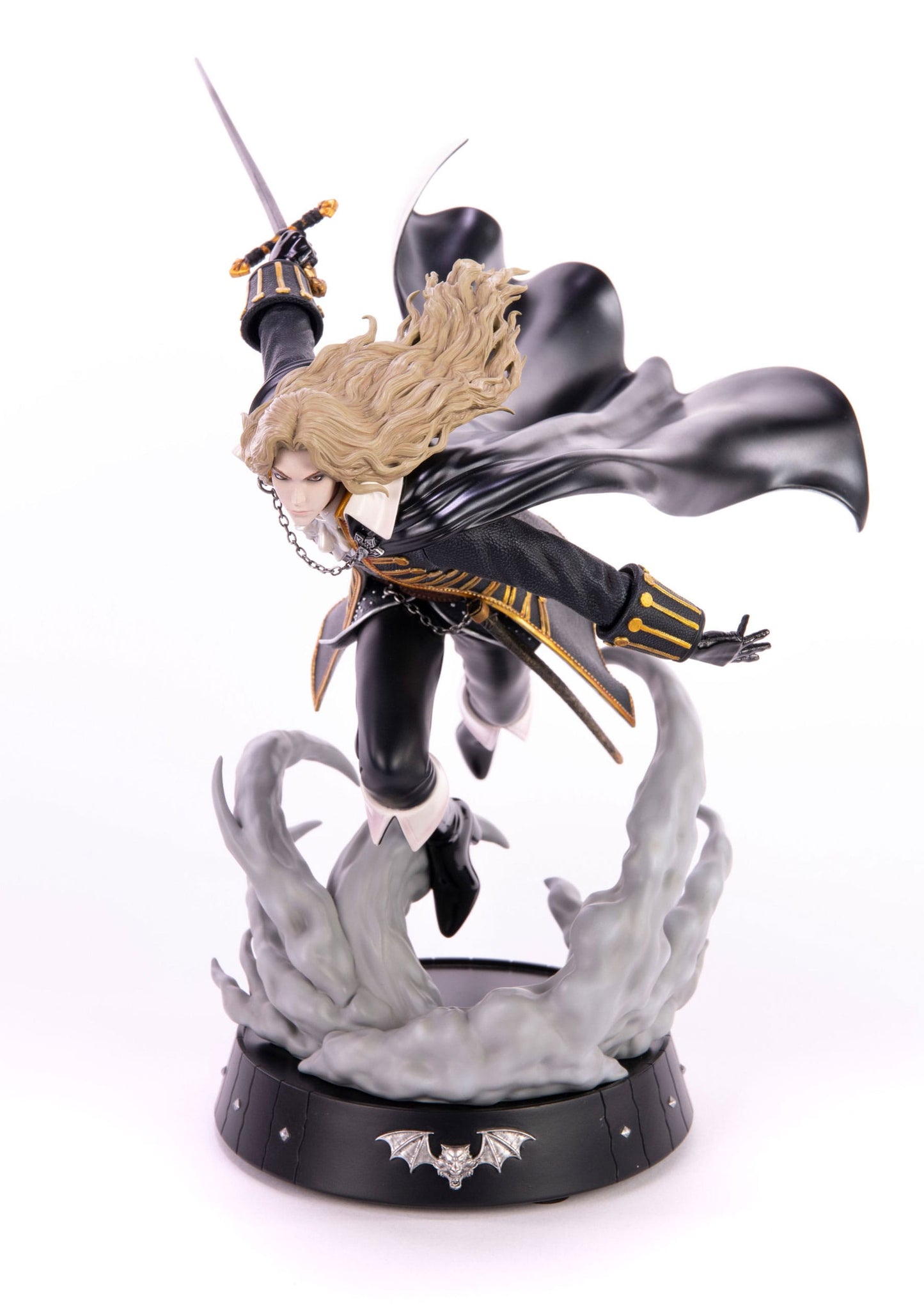 Dash - Attack Alucard - First 4 Figures