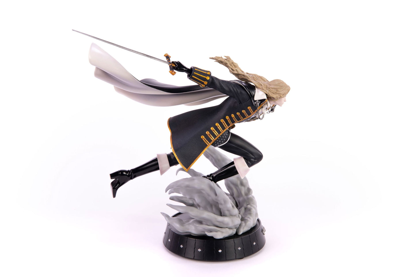 Dash - Attack Alucard - First 4 Figures