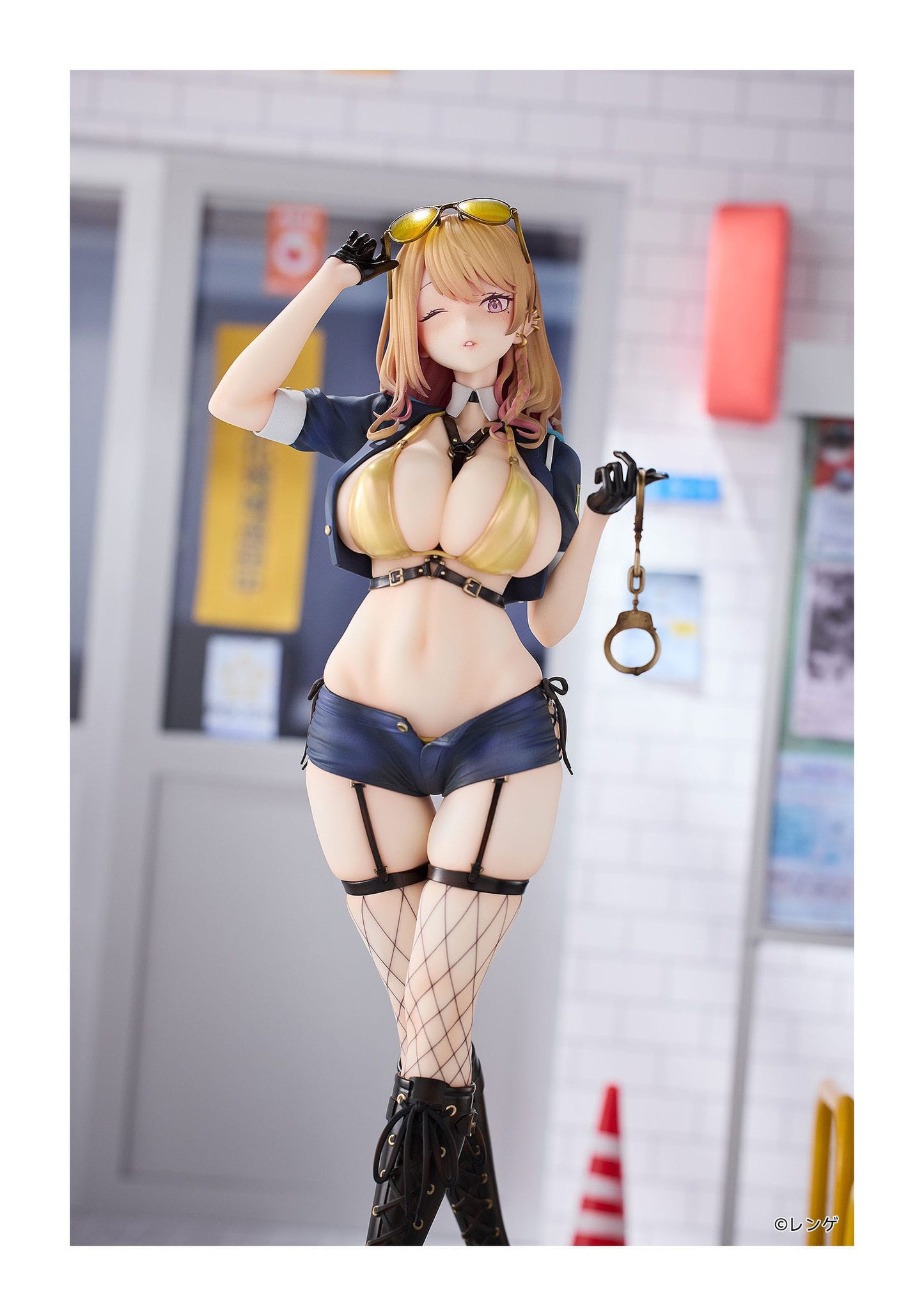 Policewoman Takanashi Arisa Deluxe Edition Hanabee - Anime Figuren günstig kaufen