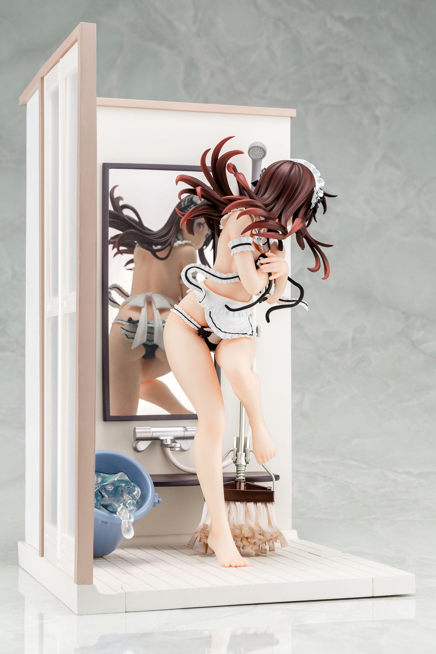 Chizuru Mizuhara Maid Bikini de cleanup Hakoiri Musume Inc.