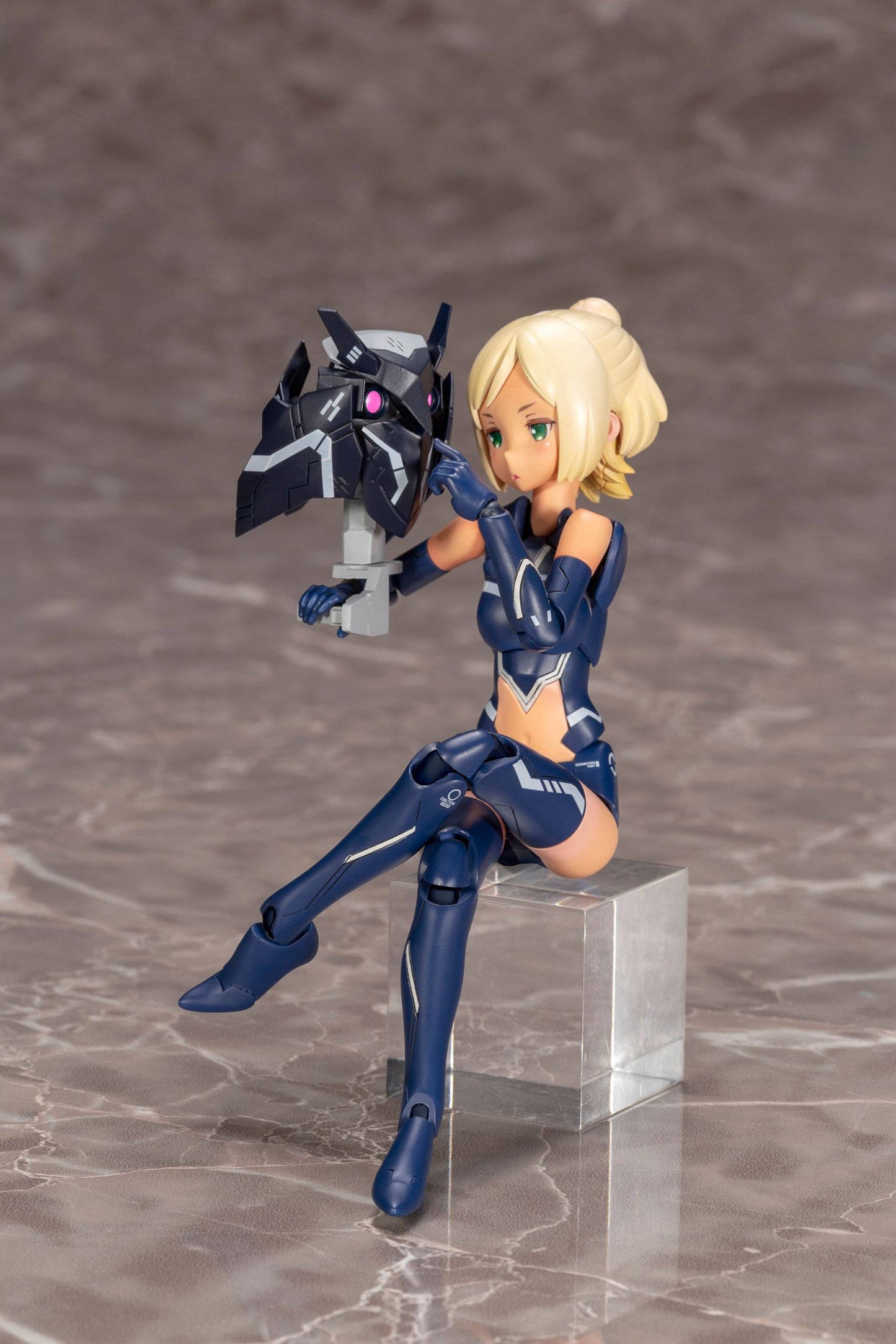 SOL Strike Raptor Megami Device Plastic Model Kit Kotobukiya