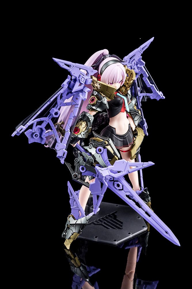 Buster Doll Paladin Darkness Claw Plastic Model Kit Kotobukiya