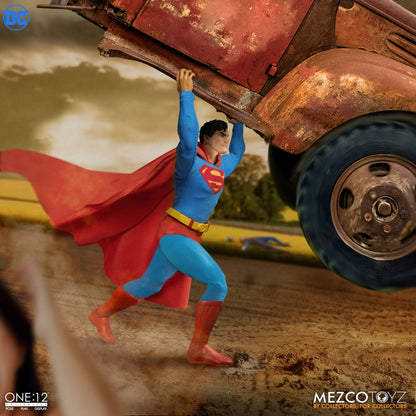 Man of Steel Edition - DC Comics - Mezco