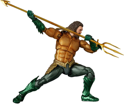 Aquaman and the Lost Kingdom - Aquaman (Gold ＆ Green Suit Ver.) MAFEX Medicom