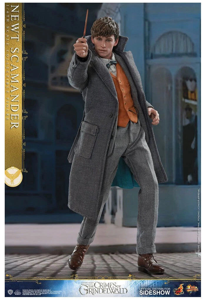 Newt Scamander 1/6 Scale Collectible Figure – Hot Toys (Fantastic Beasts: The Crimes of Grindelwald) - Anime Figuren günstig kaufen