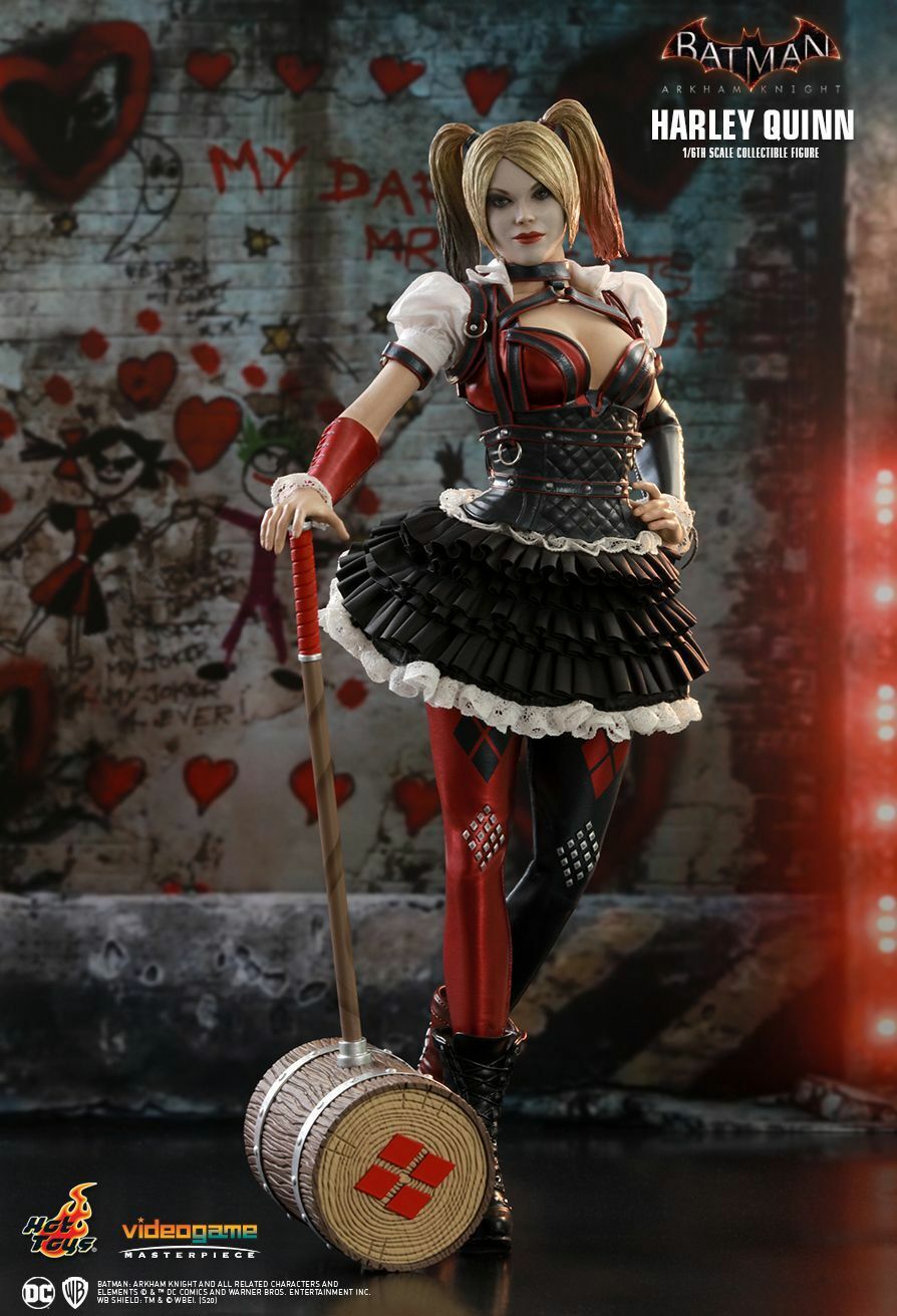 Harley Quinn aus Batman: Arkham Knight von Hot Toys