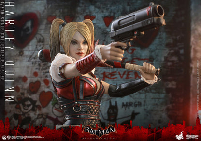 Harley Quinn aus Batman: Arkham Knight von Hot Toys