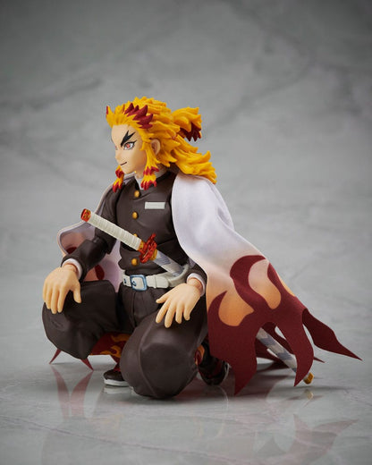 Demon Slayer: Kimetsu no Yaiba BUZZmod Actionfigur Kyojuro Rengoku - Beschädigte Verpackung - Anime Figuren günstig kaufen