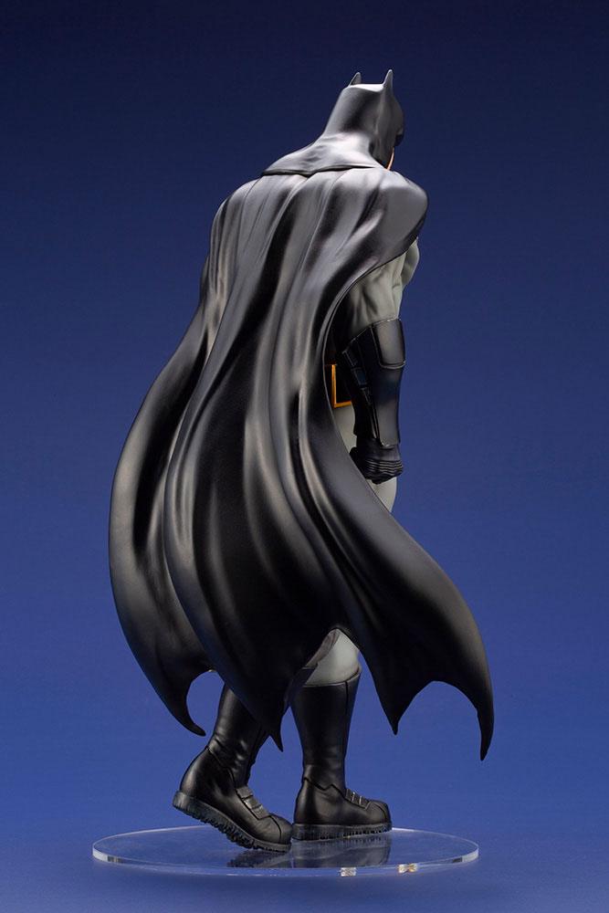Batman (Batman: Last Knight on Earth) ARTFX Kotobukiya