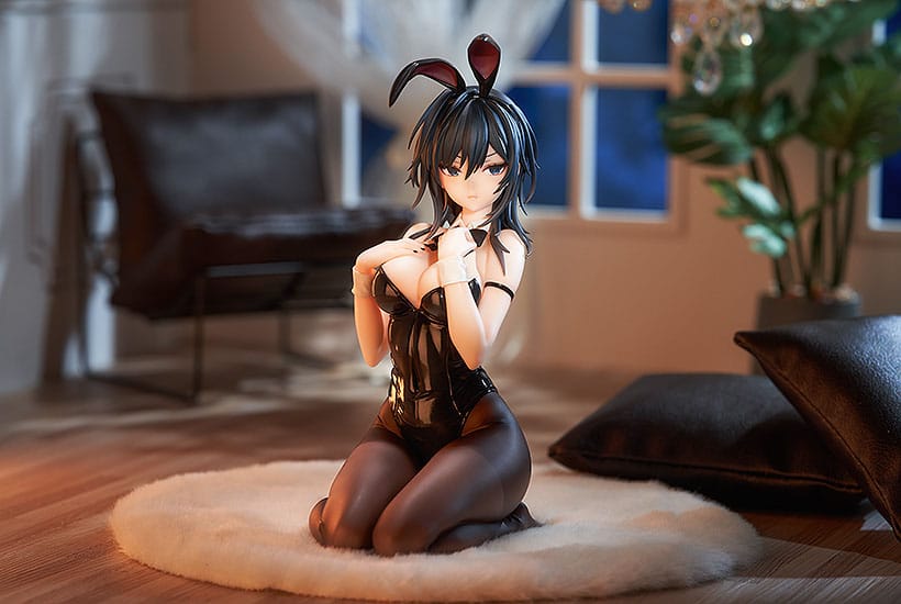 Ishimi Yokoyama: Black Bunny Ver. Luminous Box