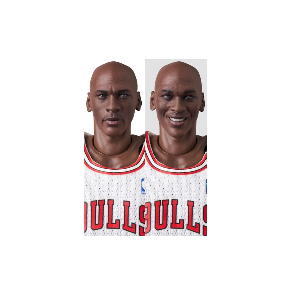 Michael Jordan - Chicago Bulls HOME Mafex Medicom